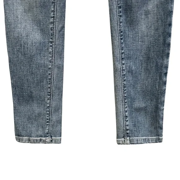 BDG Mid Rise Ankle Cigarette Light Wash Denim Jeans Women’s Size 27 Stretch - Picture 3 of 9